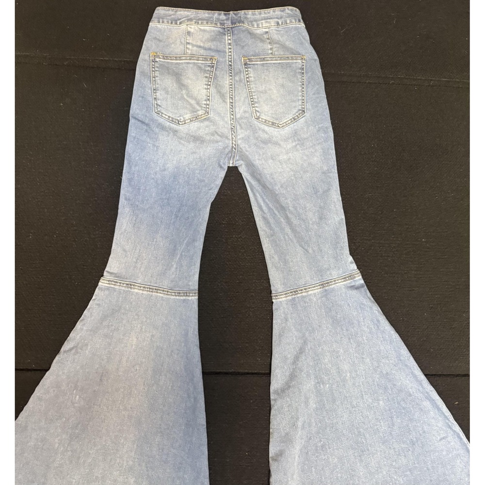 We The Free Free People Jeans 26 Extreme Flare Bell Bottom High Rise Raw Hem - Picture 7 of 14